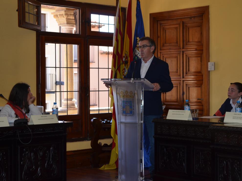 Luis María Beamonte este martes durante el pleno infantil celebrado en Tarazona