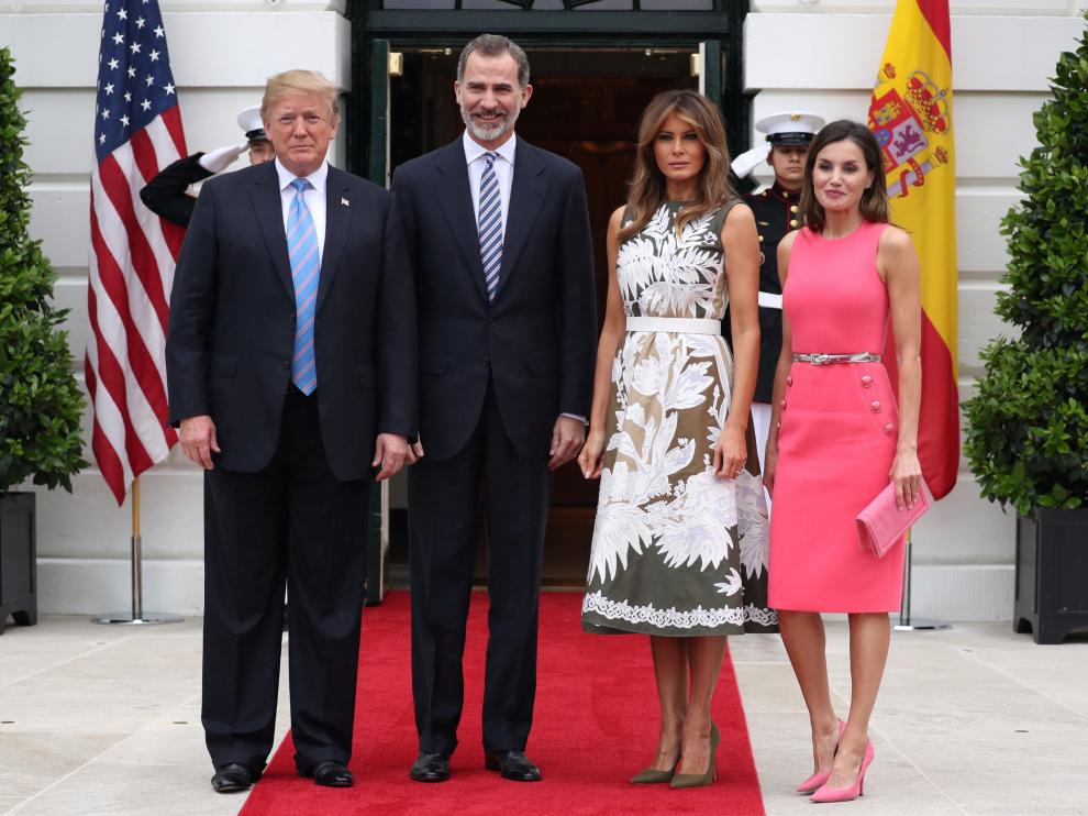 Don Felipe y doña Letizia, acompañados por Donald y Melania Trump.
