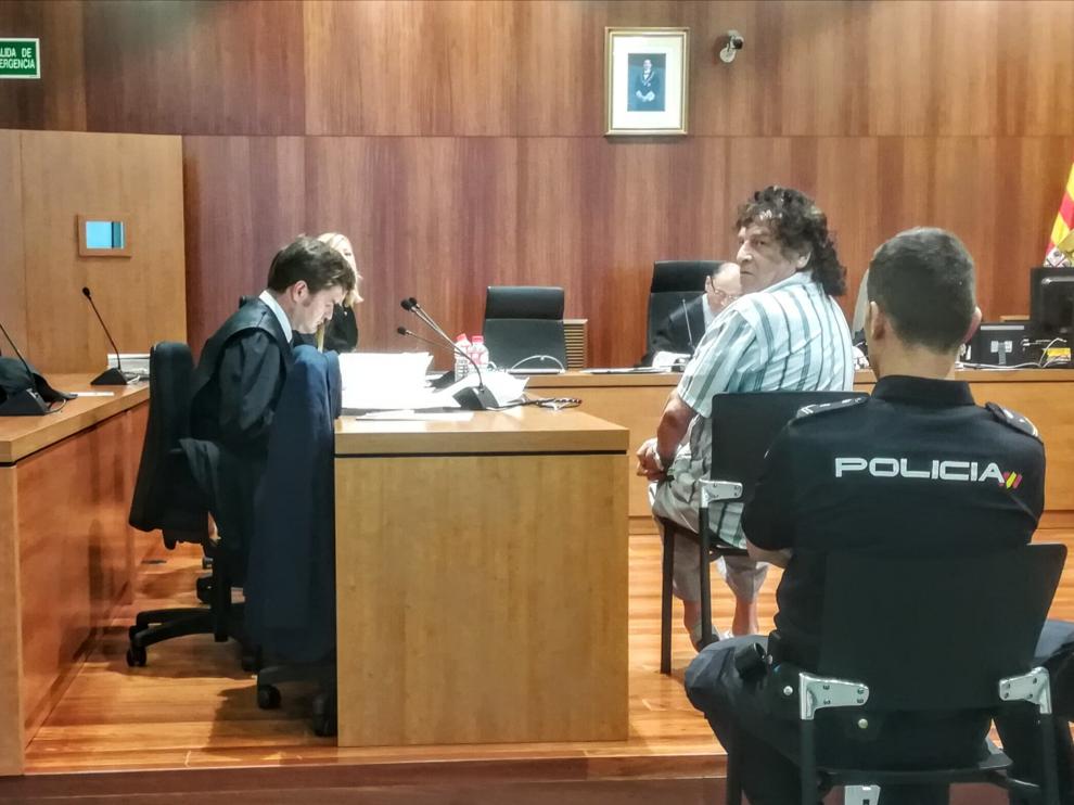 El acusado, Cecilio Giménez, durante el juicio que se celebra en la Audiencia Provincial de Zaragoza.