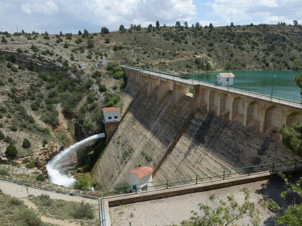 La presa del Arquillo desembalsa desde el pasado 28 de mayo.