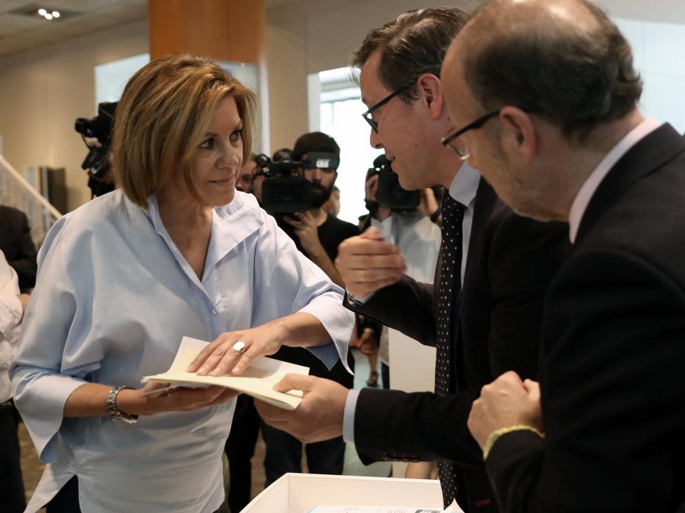 María Dolores de Cospedal presentando sus avales para optar a presidir el PP