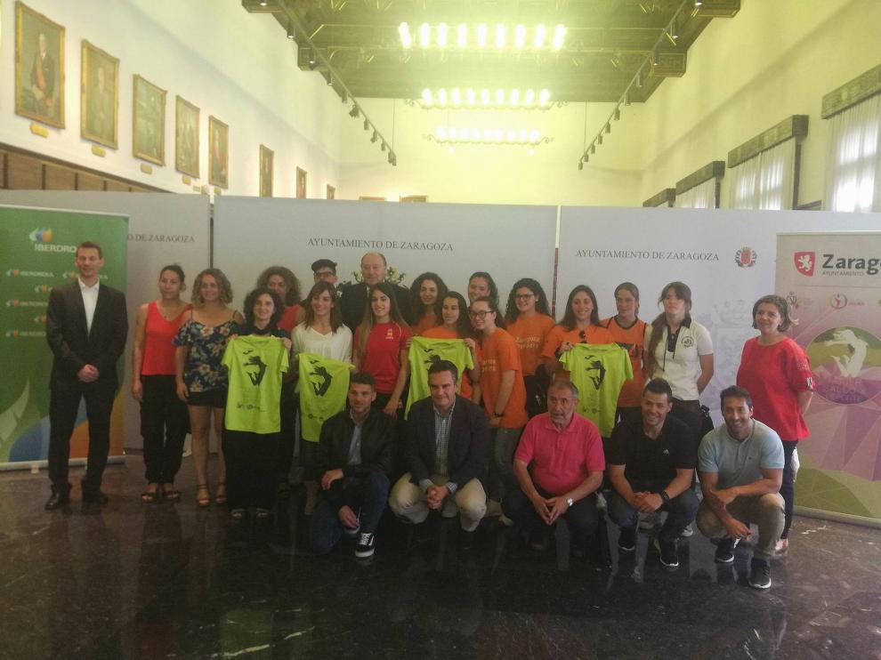 Presentación del Tour Mujer, Salud y Deporte, con representantes de 15 federaciones