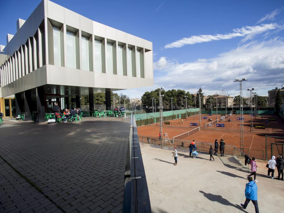 Las pistas del Stadium Casablanca acogen el Campeonato de España Júnior de tenis.