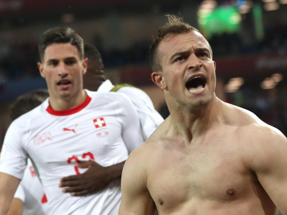 Shaquiri celebra el gol de la victoria ante Serbia
