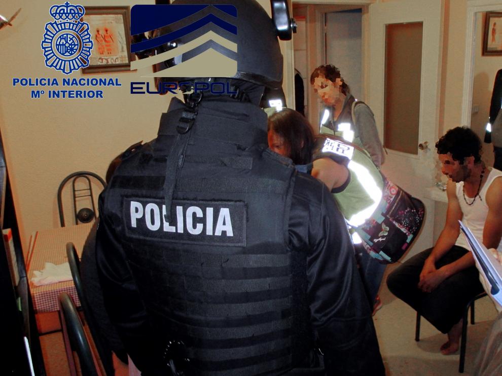 Fotografía facilitada por la Policía Nacional que ha detenido a 28 personas dedicadas al tráfico de menores marroquíes