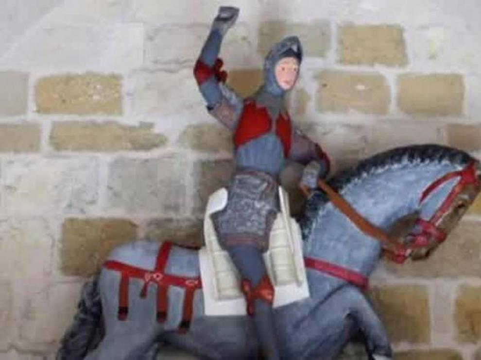 Polémica restauración de un San Jorge en la localidad navarra de Estella.