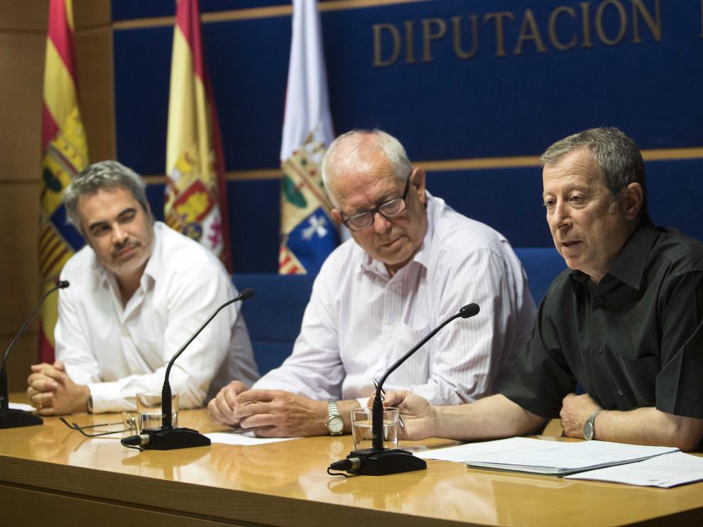 Gregorio Sánchez, Martín Llanas y Paco Martínez, durante la rueda de prensa.