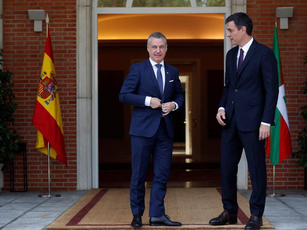 Urkullu y Sánchez hablan durante 15 minutos de gobernabilidad y modelo de  Estado