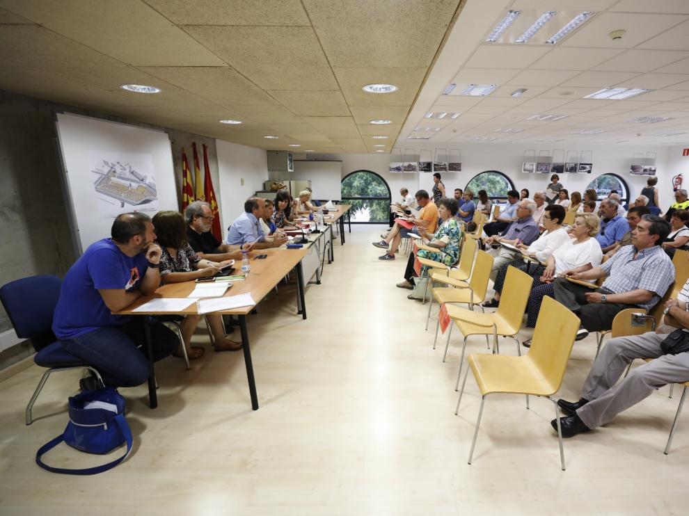 La junta de distrito del Rabal se reunió en el centro cívico de la Estación del Norte.