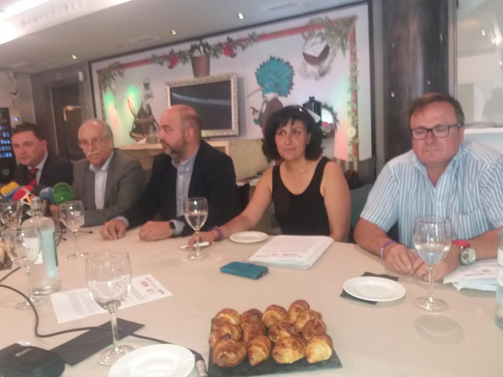 Los agentes sociales de Teruel, en la rueda de prensa..