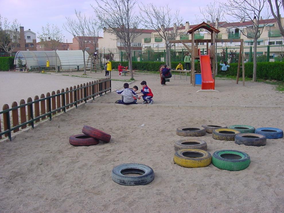 Colegio Julián Nieto Tapia, en Miralbueno, que ha aprobado cambiar su horario.