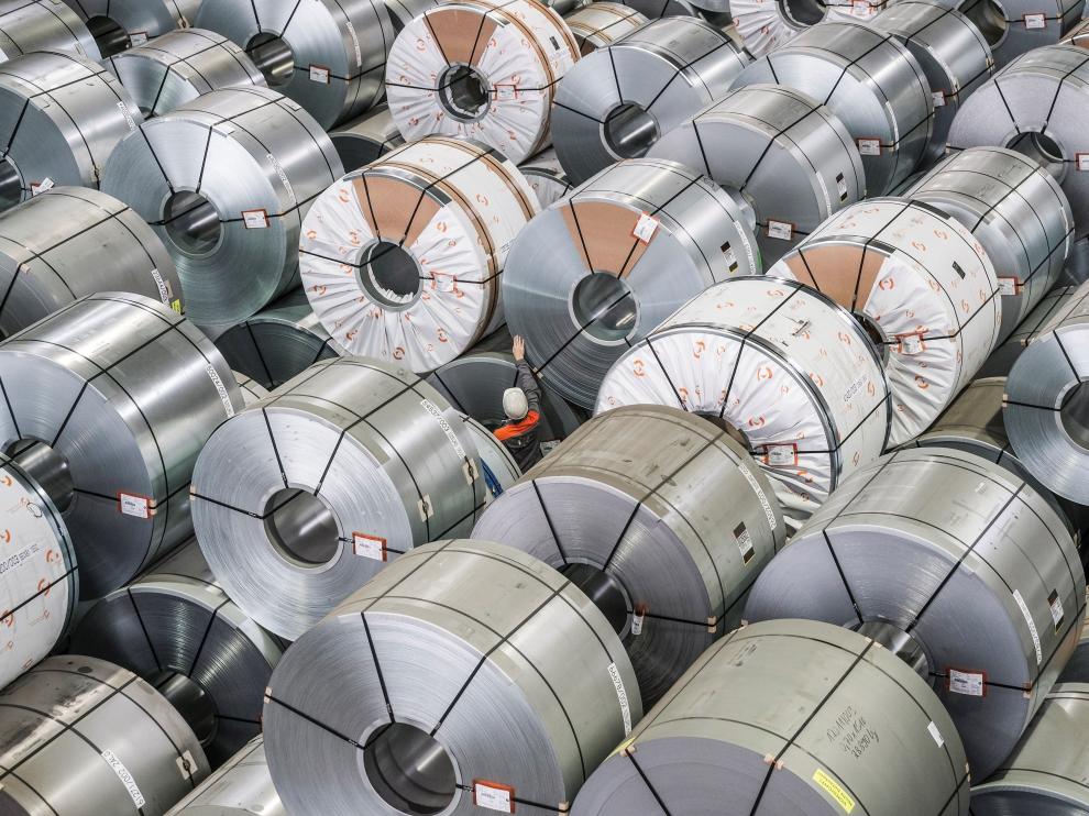 Washington impuso aranceles al acero y al aluminio canadiense.