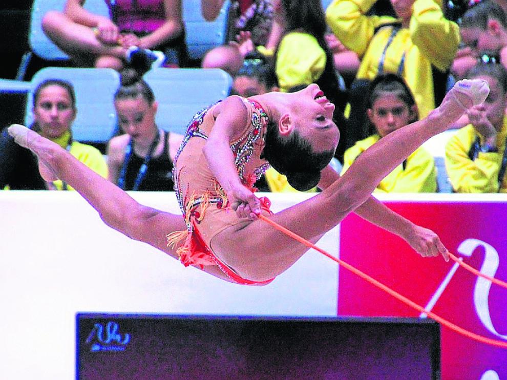 Una competidora, este viernes en acción en el pabellón Siglo XXI de Zaragoza.