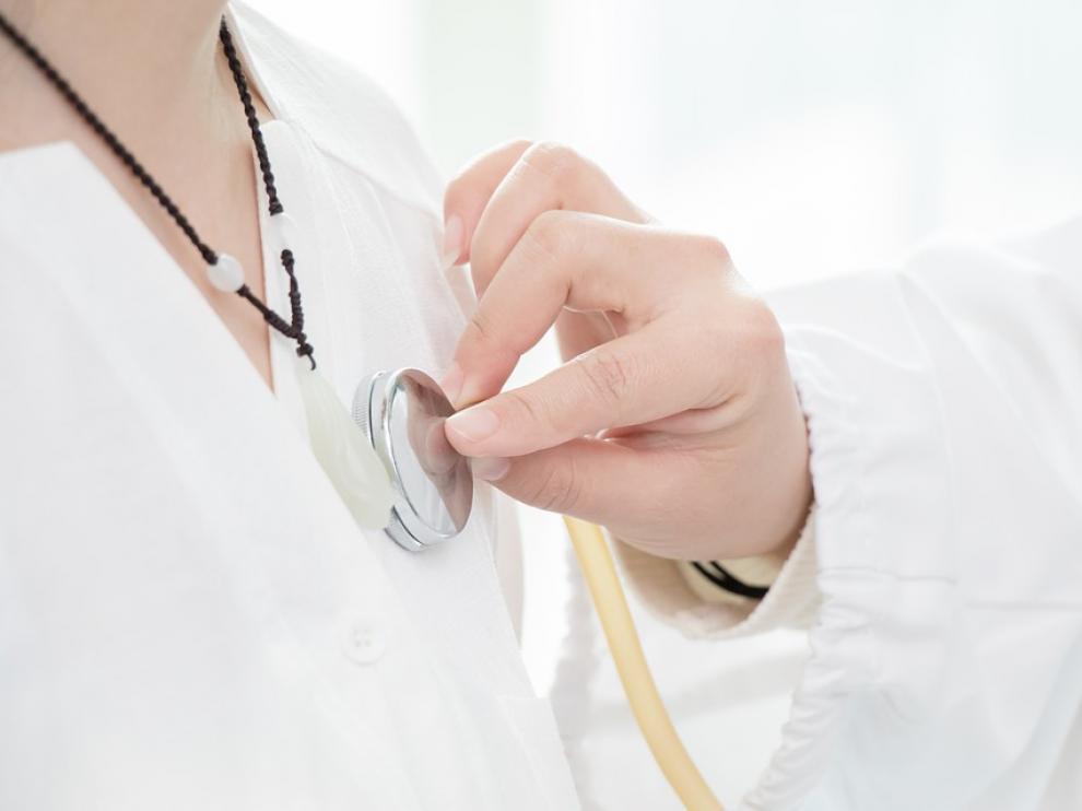 El PP guarda silencio tras anularse las jubilaciones forzosas de médicos del Salud