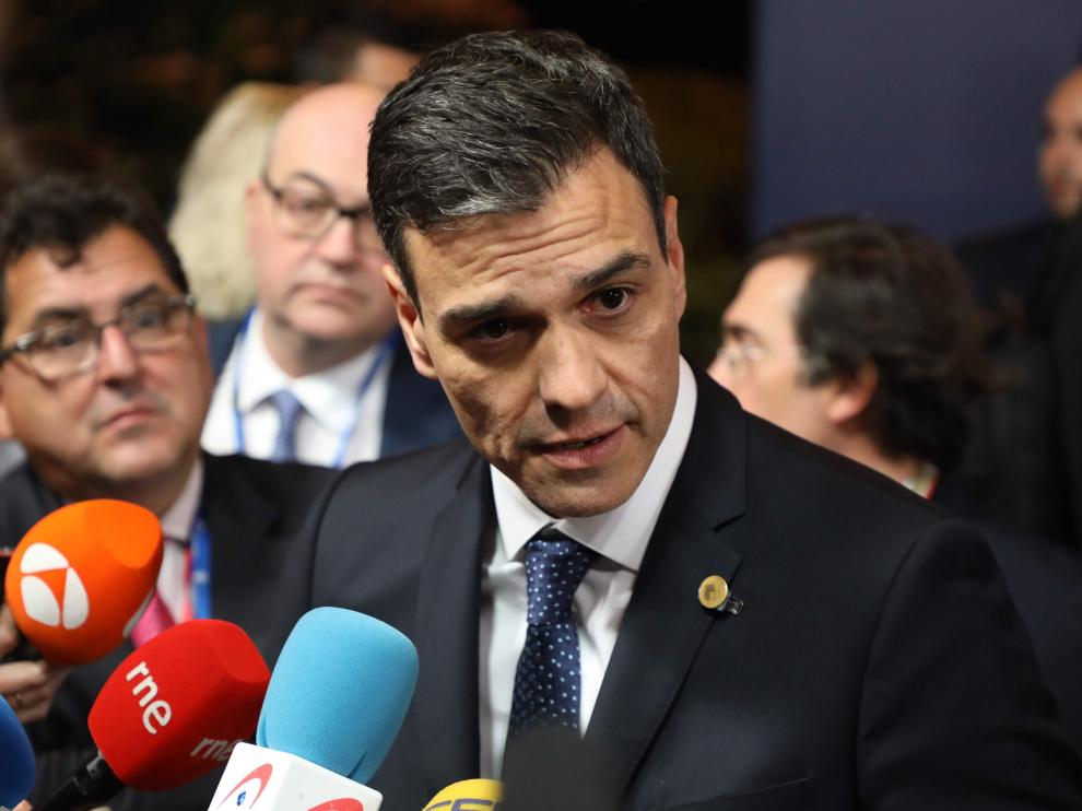 El presidente habla con los medios después tras la cumbre