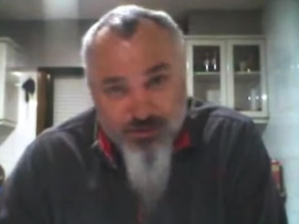 Luciano Méndez, profesor de la Universidad de Santiago, en uno de los vídeos en los que defiende a La Manada.
