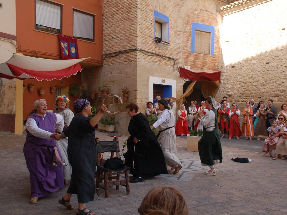 Las farsas, como esta del barrio de San Roque, cautivaron al público.