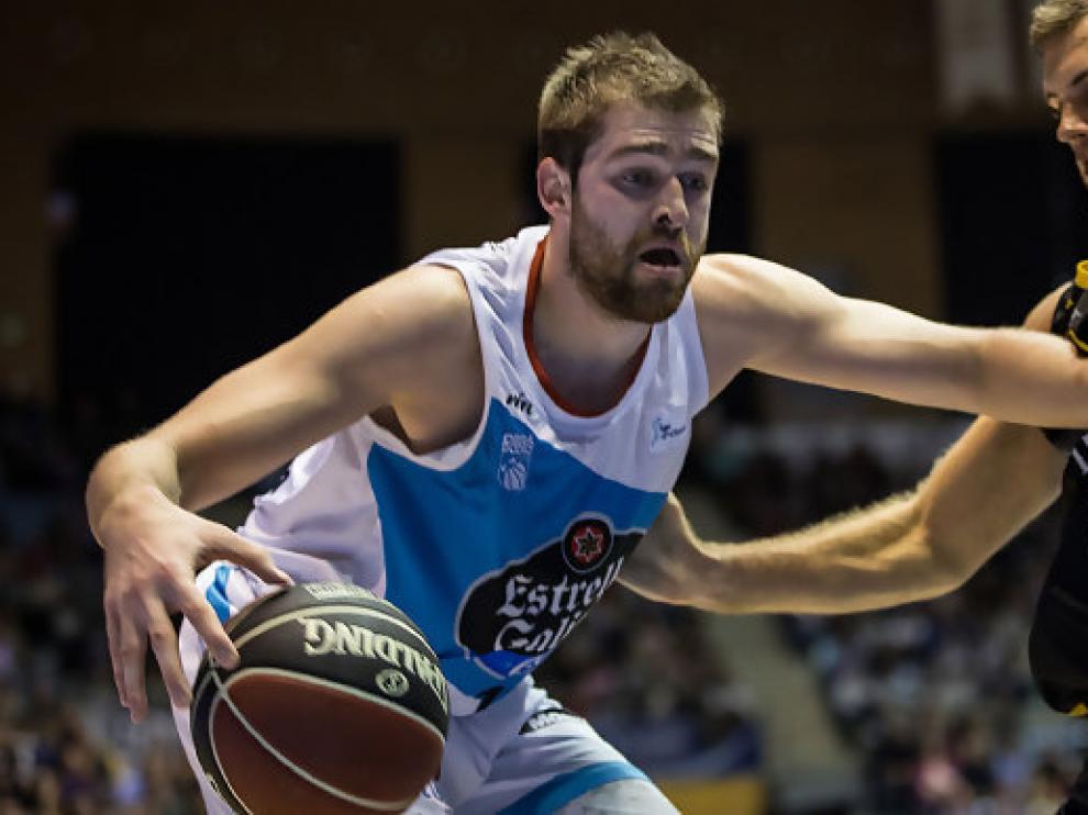 Nemanja Radovic, en un partido del Obradoiro.