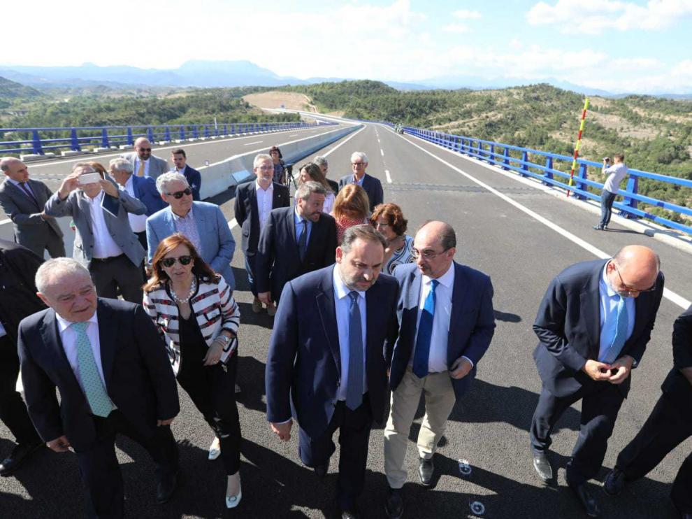Fomento pone en servicio 4,5 km del tramo Caldearenas-Lanave tras una inversión de 46 millones
