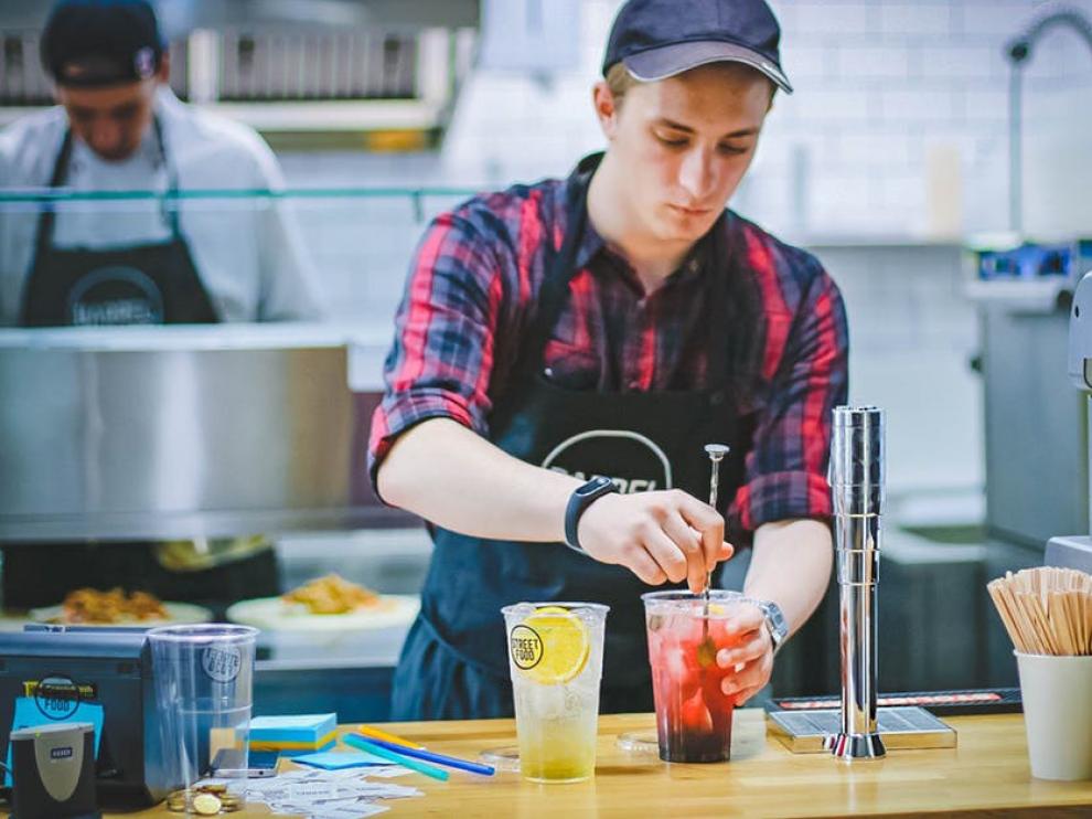 Los empleos más frecuentes para jóvenes en el extranjero son en hostelería, servicios y au pair.