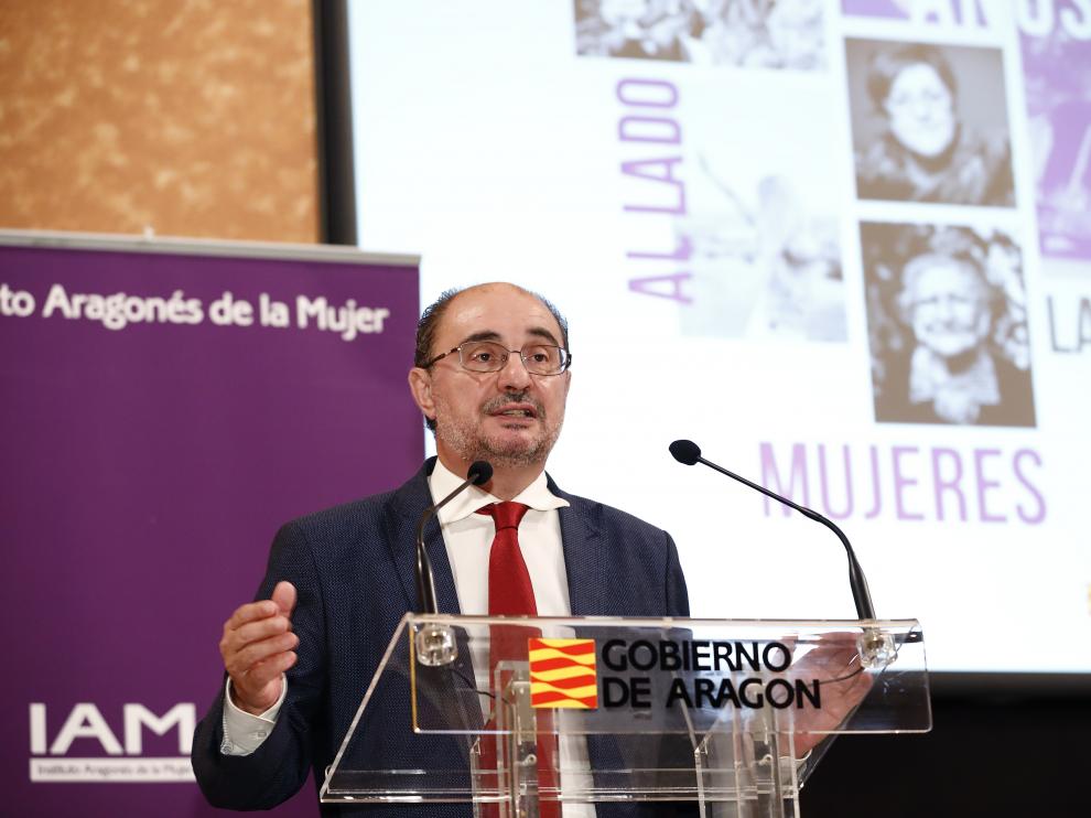 El presidente aragonés, Javier Lambán, en su intervención durante la ceremonia del 25 aniversario del IAM.