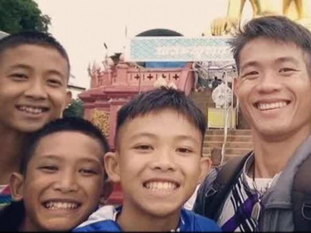 Completado con éxito el rescate de los doce niños y su monitor atrapados en una cueva en Tailandia