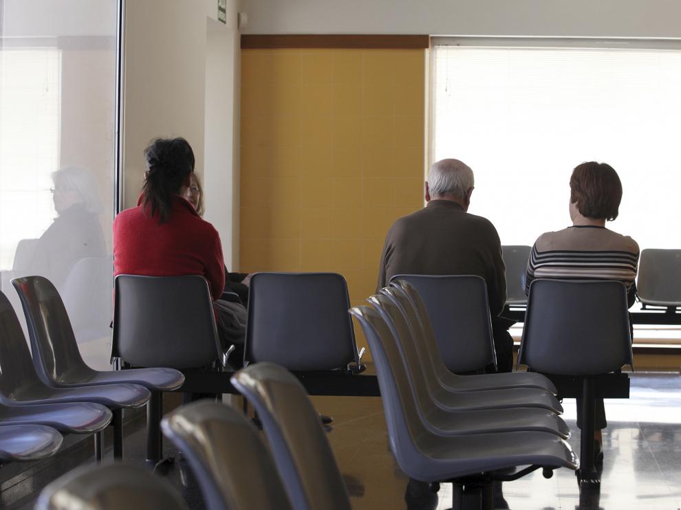 Imagen de archivo de la sala de espera del Centro de Salud Pirineos, en Huesca.