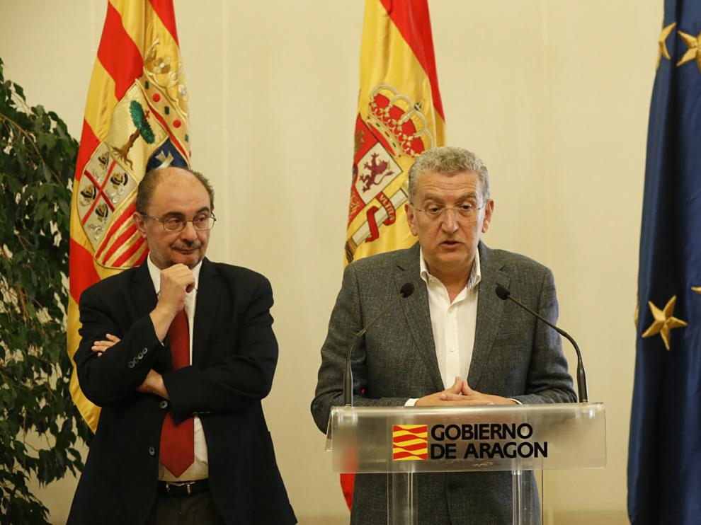 Sebastián Celaya dimite como consejero de Sanidad del Gobierno de Aragón y le sustituye Pilar Ventura