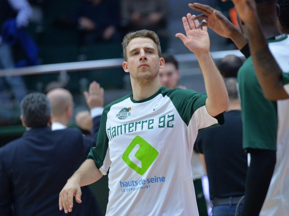 El base alemán Heiko Schaffartzik, con la camiseta del Nanterre francés.
