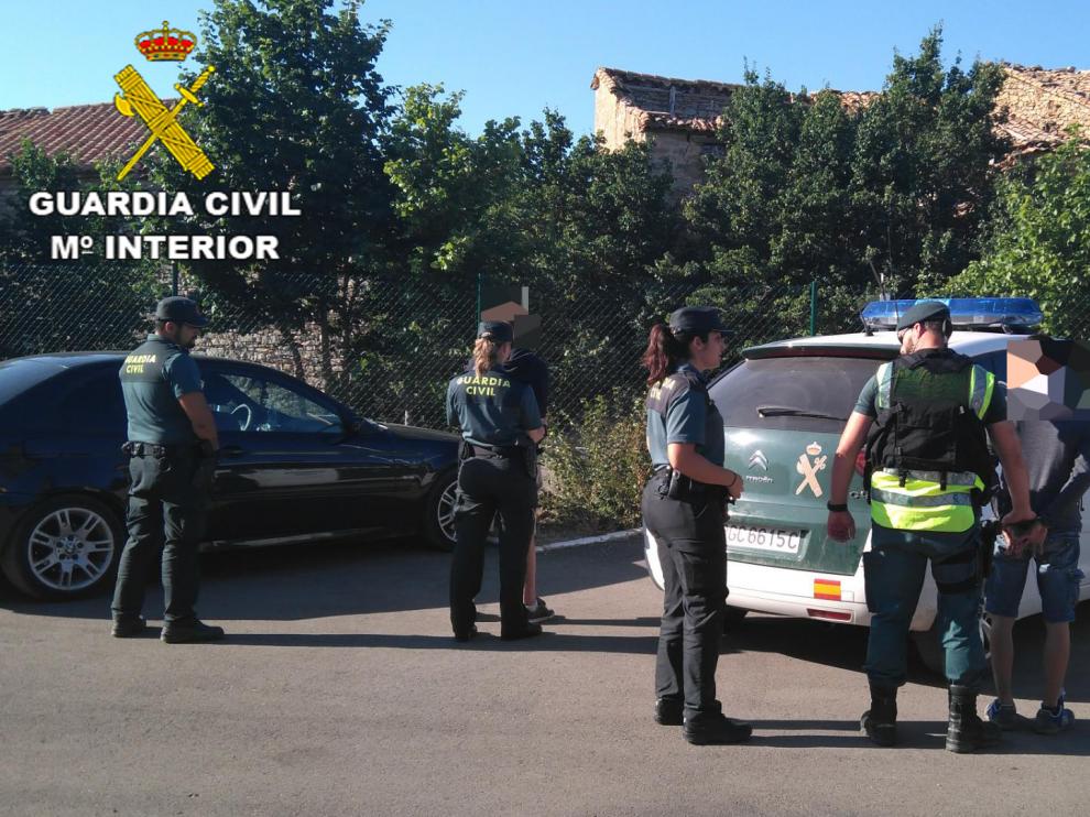 La Guardia Civil detiene a los autores de varios robos en vehículos en la provincia de Teruel