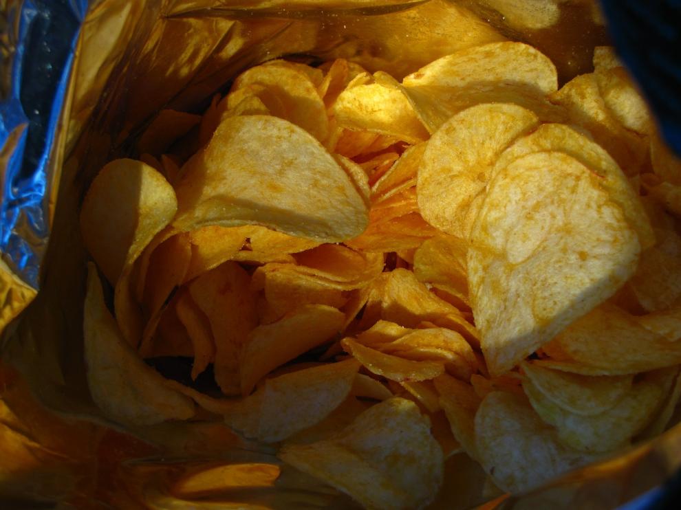 Las bolsas de patatas fritas contienen nitrógeno para mantenerse frescas durante más tiempo.