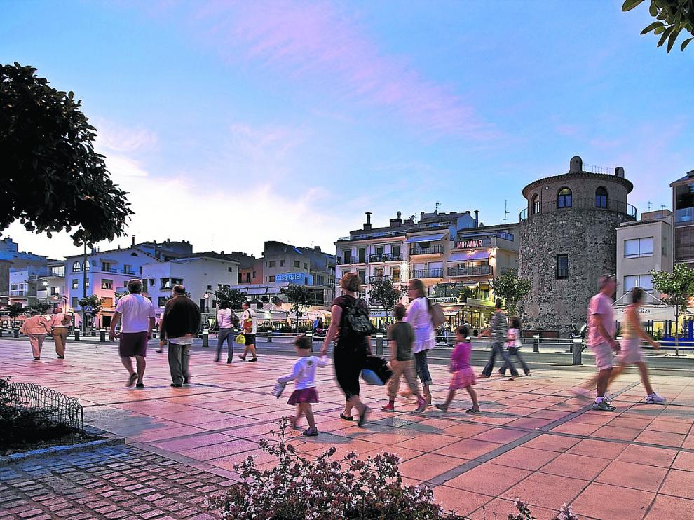 Una estampa de Cambrils, cuyo destino principal son las familas, muchas de ellas aragonesas.
