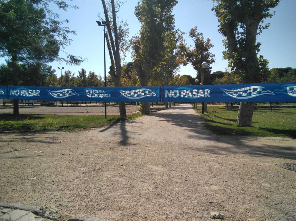 El parque del Tío Jorge de Zaragoza, cerrado hasta el viernes para inspeccionar sus árboles