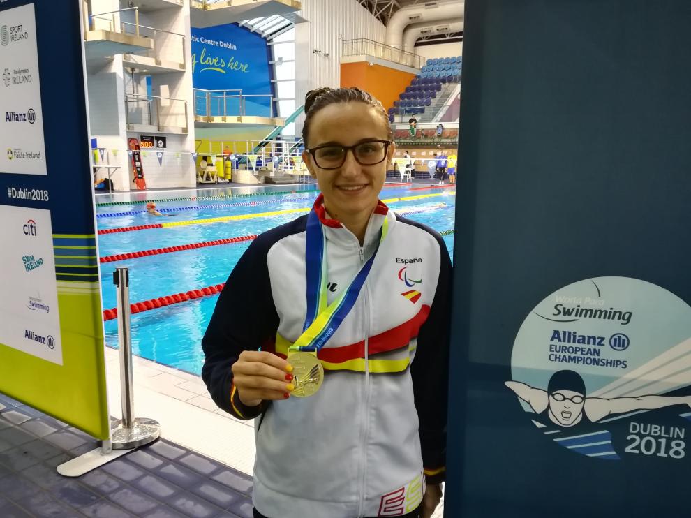 María Delgado, con la medalla de plata conquistada en Dublín.