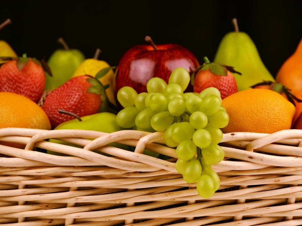 UAGA ha instado a las administraciones a defender el modelo actual de producción de fruta.