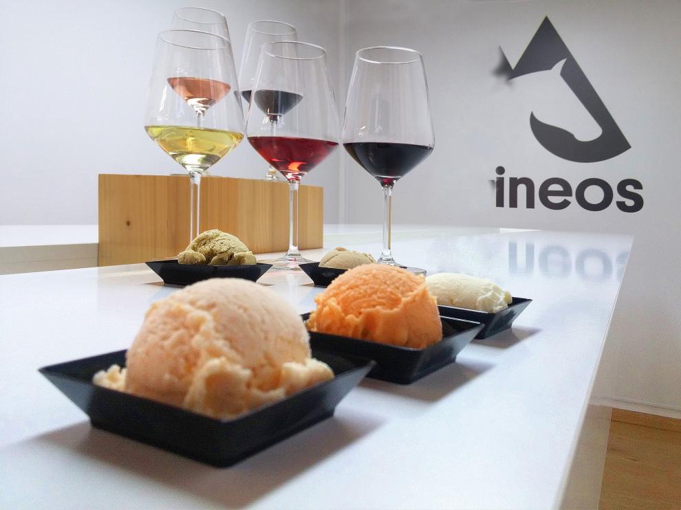 Bodega Pirineos ofrece una cata en la que se mezclan sus vinos y los helados de Elarte.