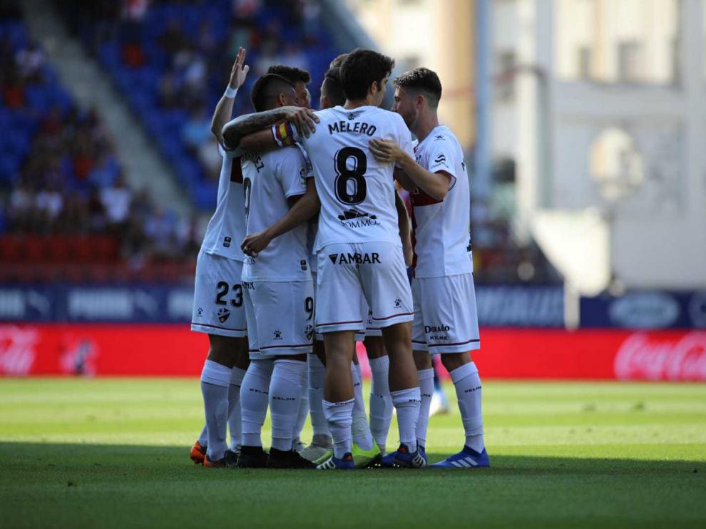 El Huesca debuta en Primera en Eibar