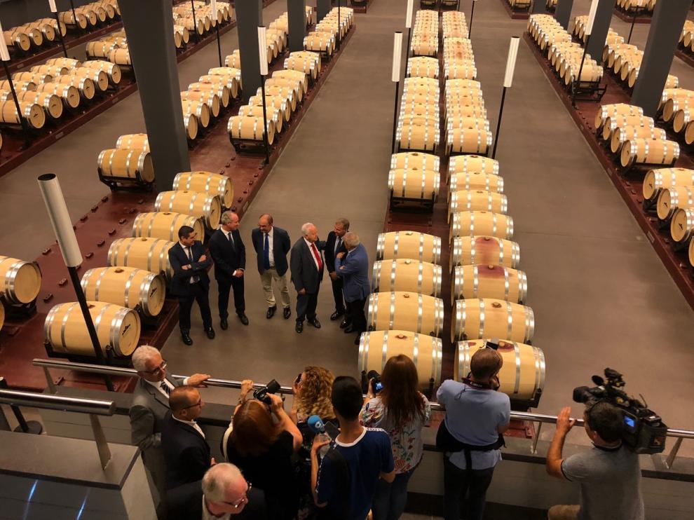 Instalaciones de la bodega Sommos de la denominación de origen Somontano.