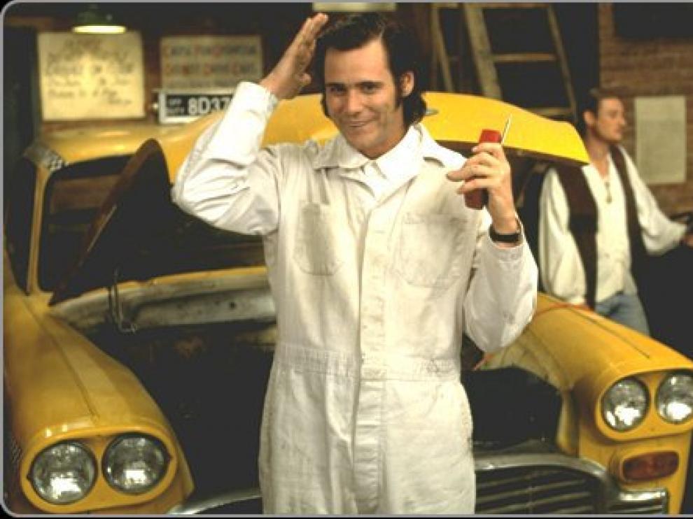 Carrey, caracterizado de Andy Kaufman en 'Man on the moon'.