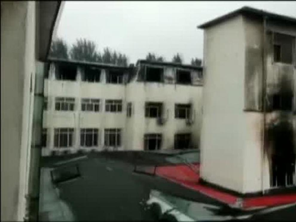 El incendio en un hotel en China causa la muerte de 20 personas