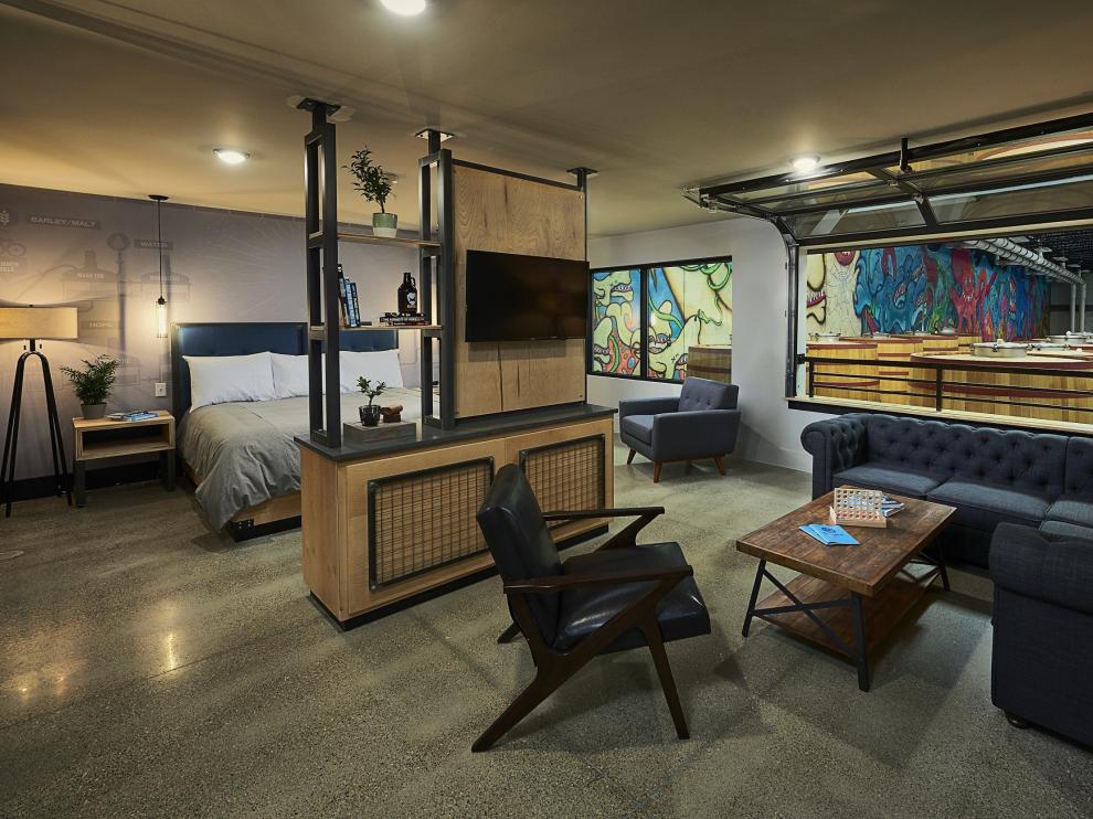 Doghouse: el primer hotel cervecería del mundo