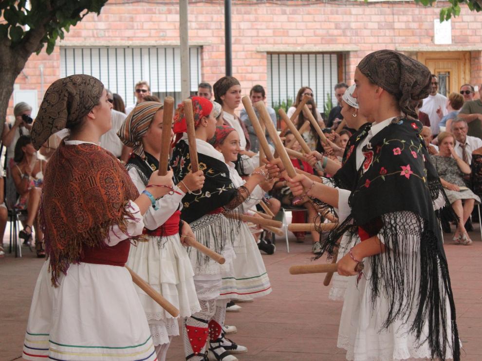 El dance de Bujaraloz cuenta con una amplia cantera.
