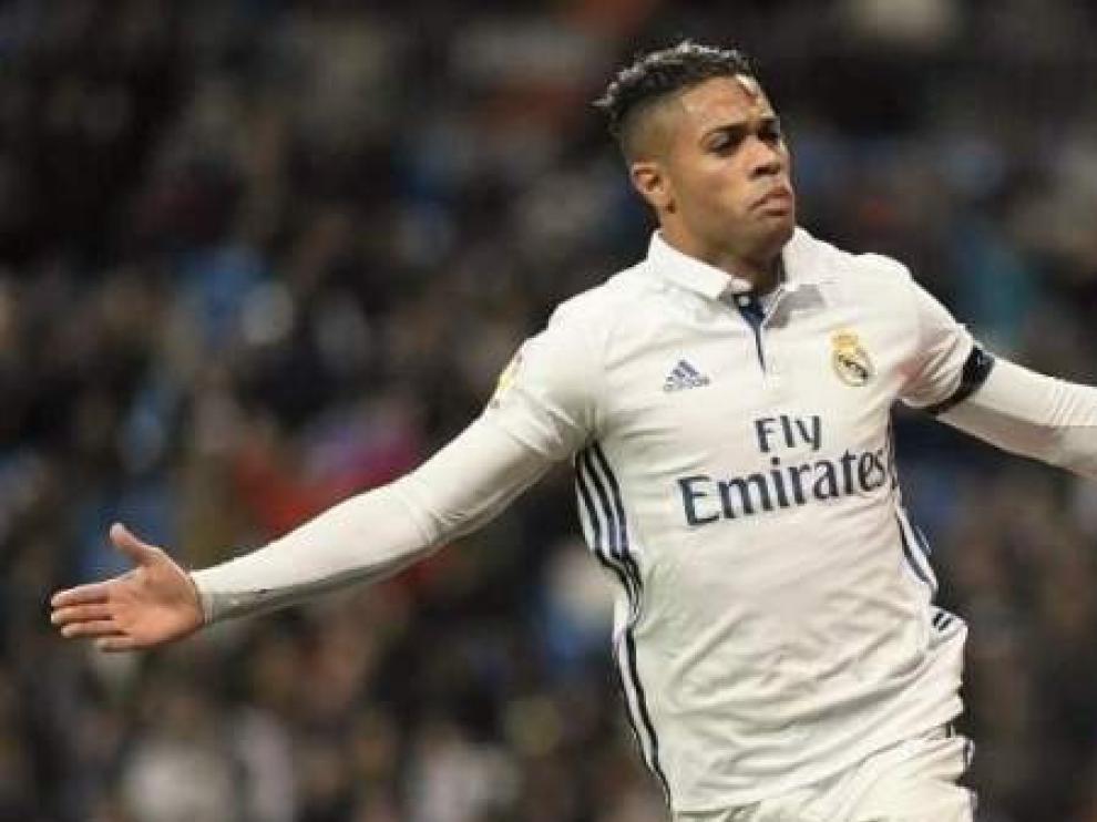 El delantero Mariano Díaz regresa al Real Madrid un año después.