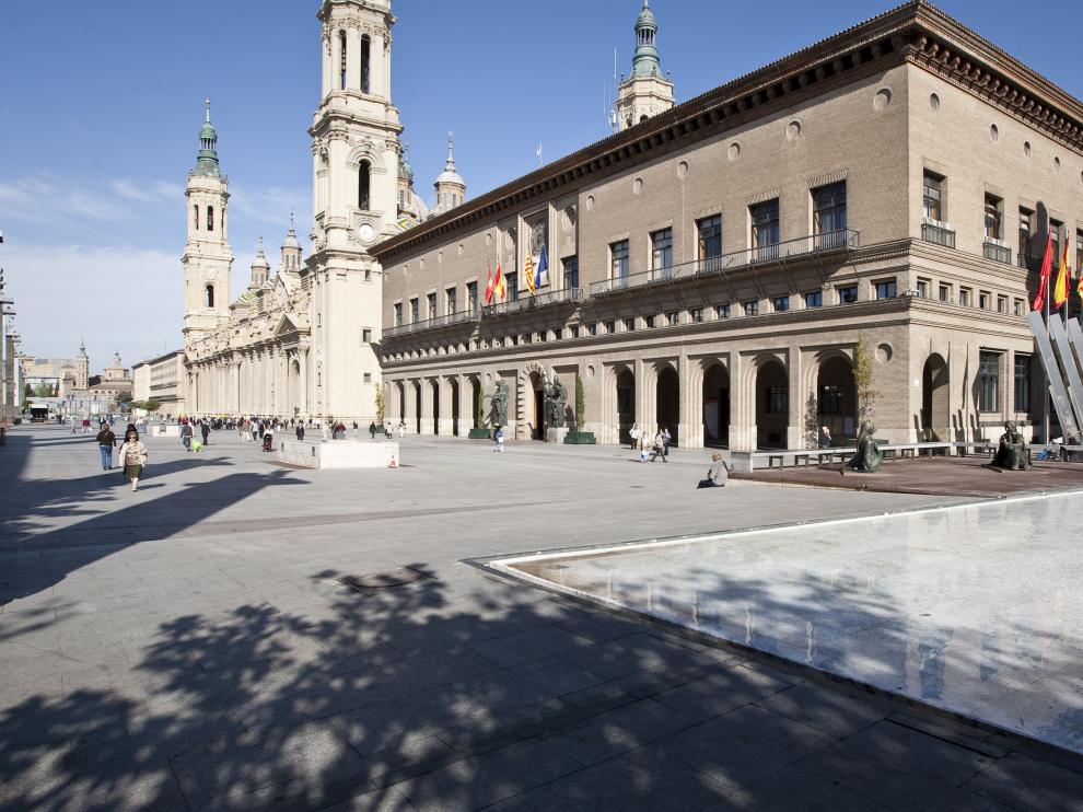 El Ayuntamiento de Zaragoza, en la plaza del Pilar.