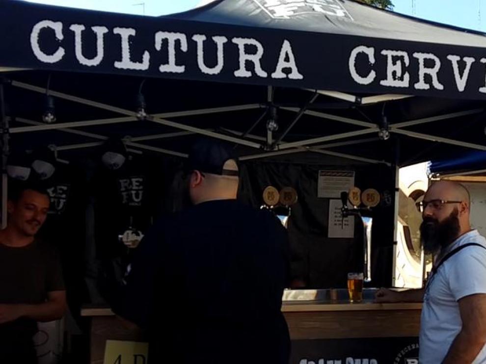 Cerveceros artesanales se reúnen en 'Birragoza'