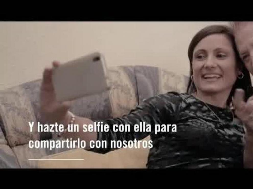 "Selfies contra la soledad", la iniciativa que hace visible a las personas mayores