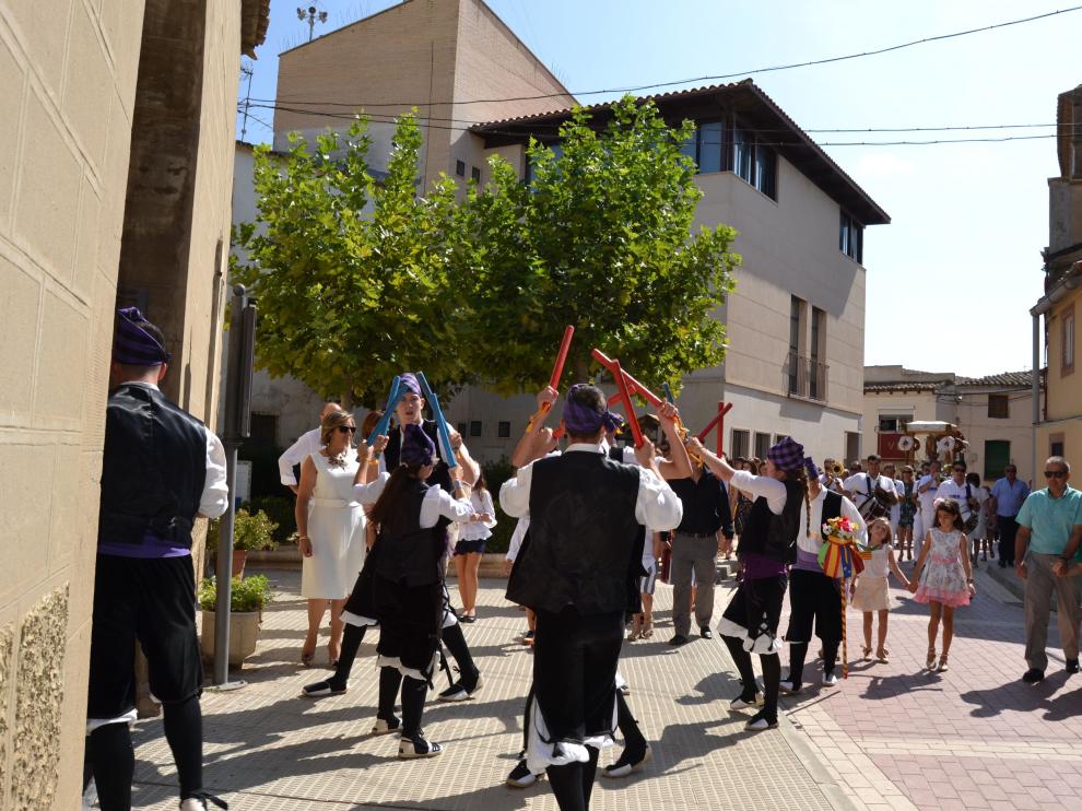 Paloteo y pasapeanas por las calles de Pradilla