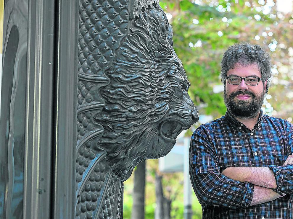 El escritor zaragozano Sergio del Molino se ha llevado el premio Espasa 2018 con su ensayo 'Lugares fuera de sitio'.