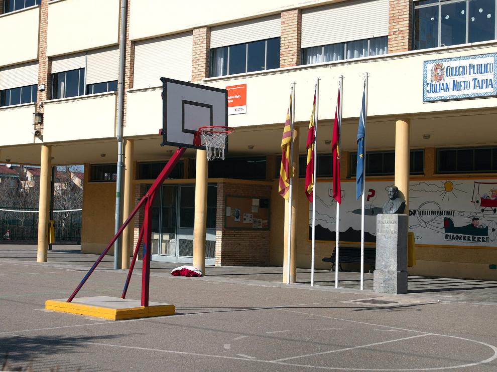 Colegio Julián Nieto Tapia, de Miralbueno