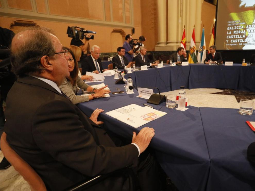 Cumbre contra la despoblación en Zaragoza